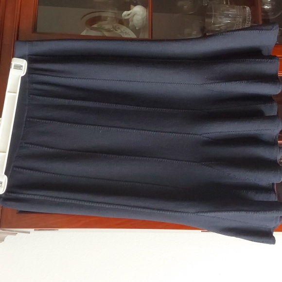 St. John Dresses & Skirts - St John Semi Flare. Med Weight Knit.